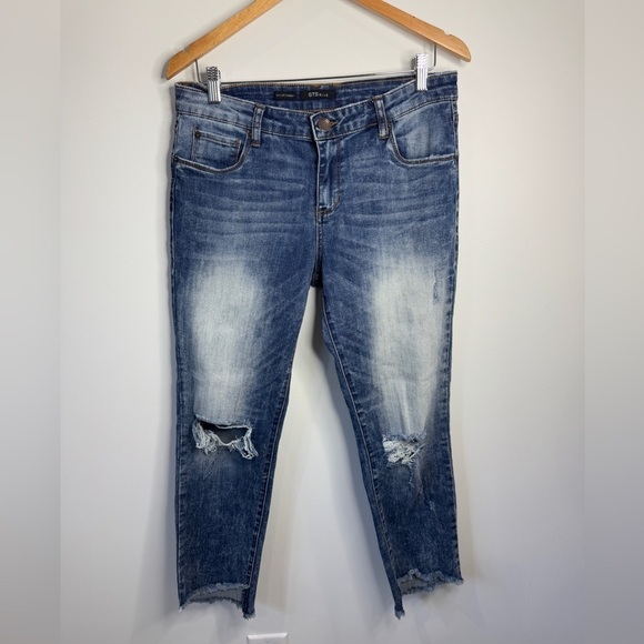 STS Taylor Tomboy Distressed Raw Hem Women’s Jeans (28) - Picture 2 of 8